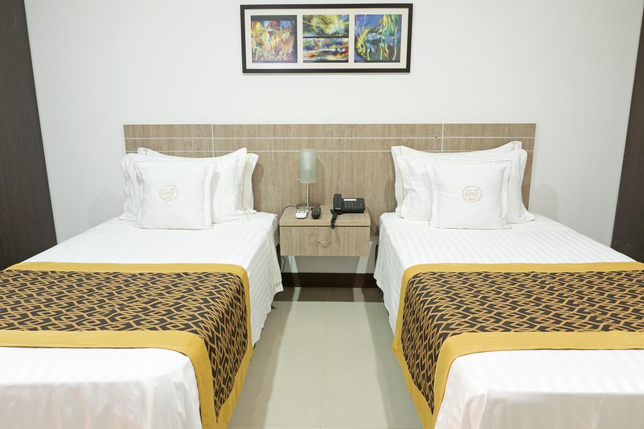 Hotel Cinco Montería Екстериор снимка