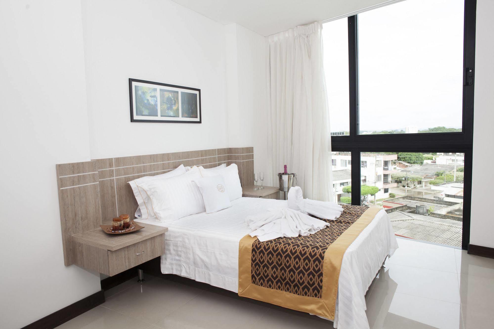 Hotel Cinco Montería Екстериор снимка